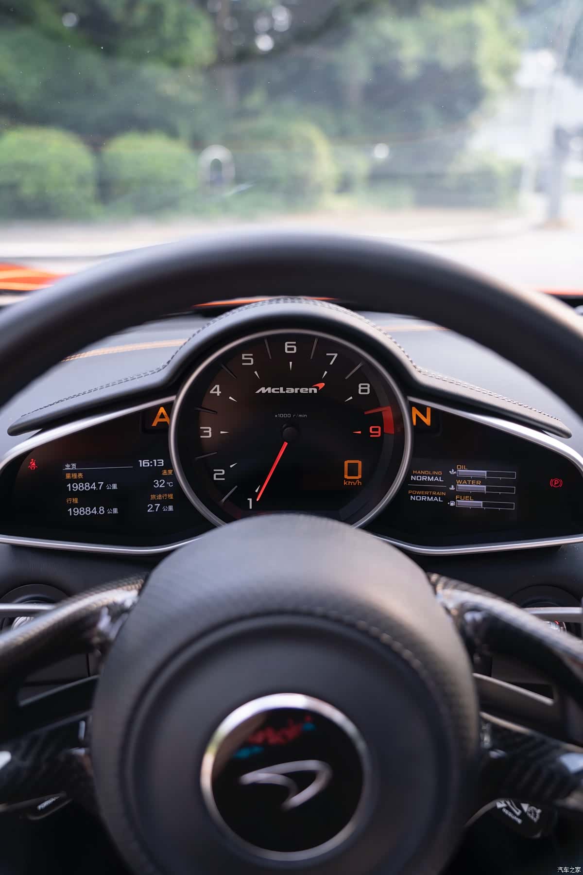 McLaren 12C, 2014 19