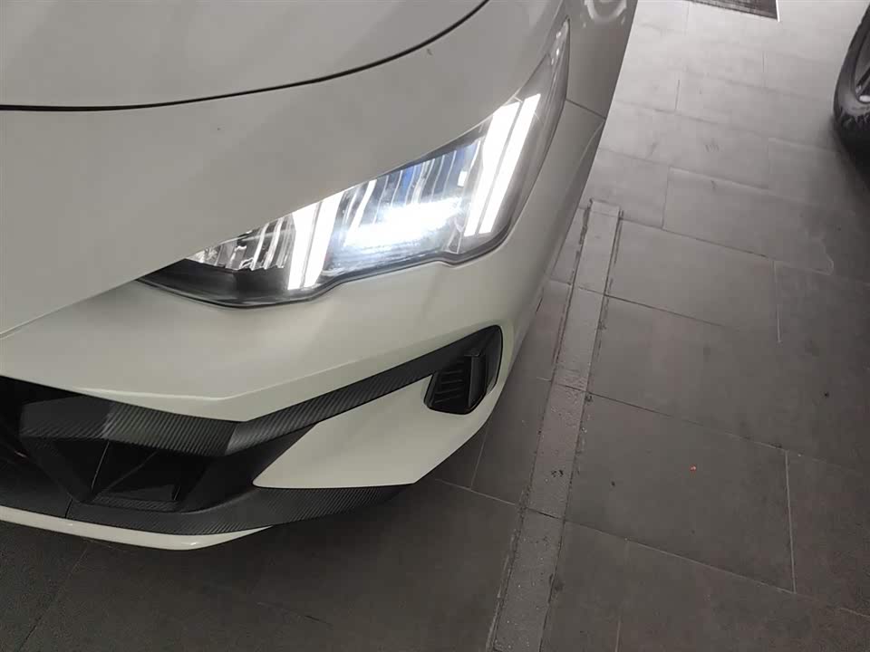 Trumpchi Shadow Leopard