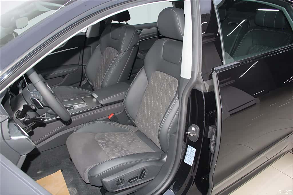 Audi A7L, 2025 17