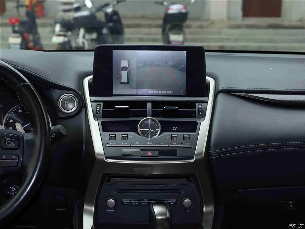 Lexus NX, 2018 12