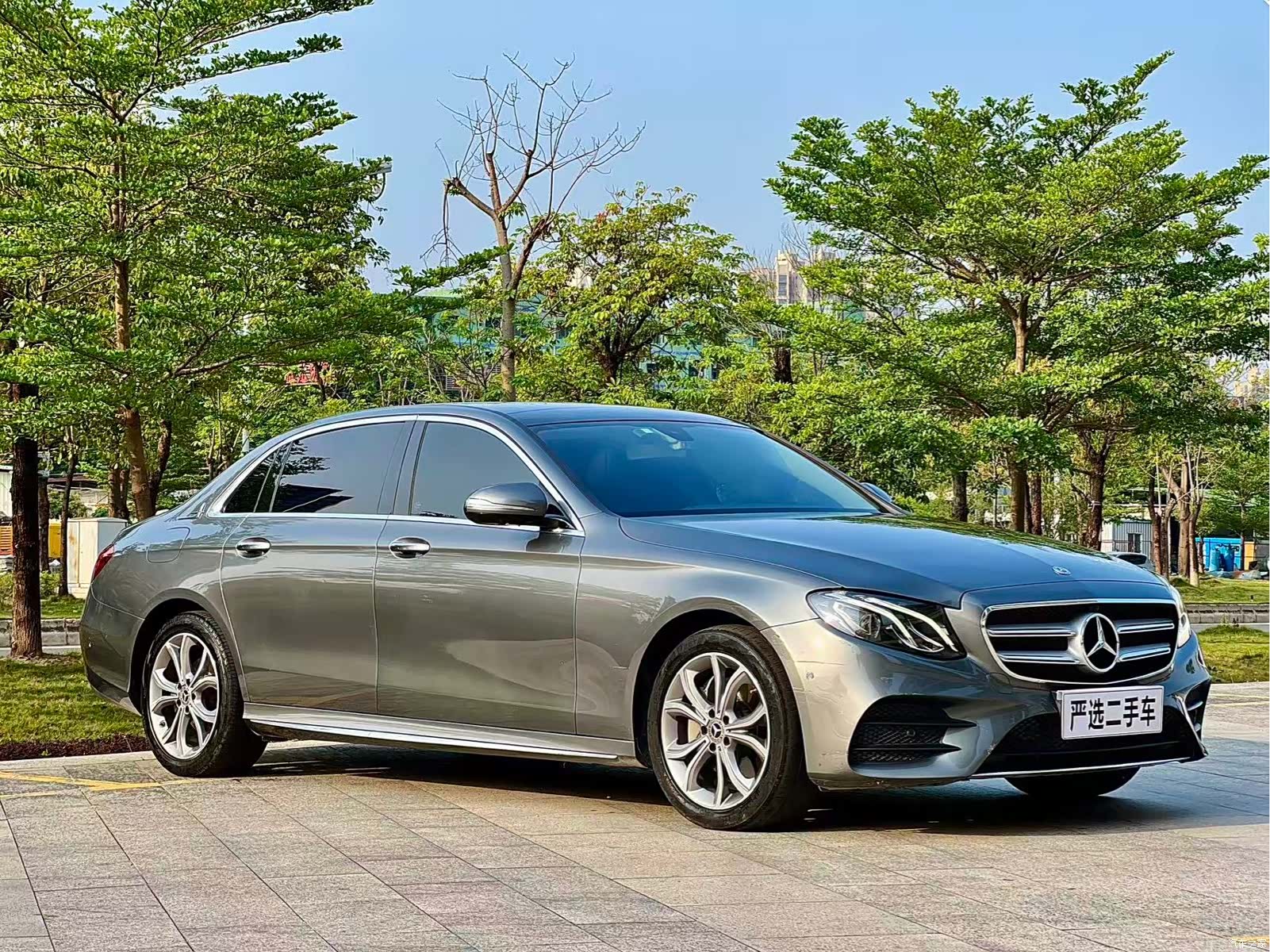 Mercedes-Benz E-Class, 2020 3