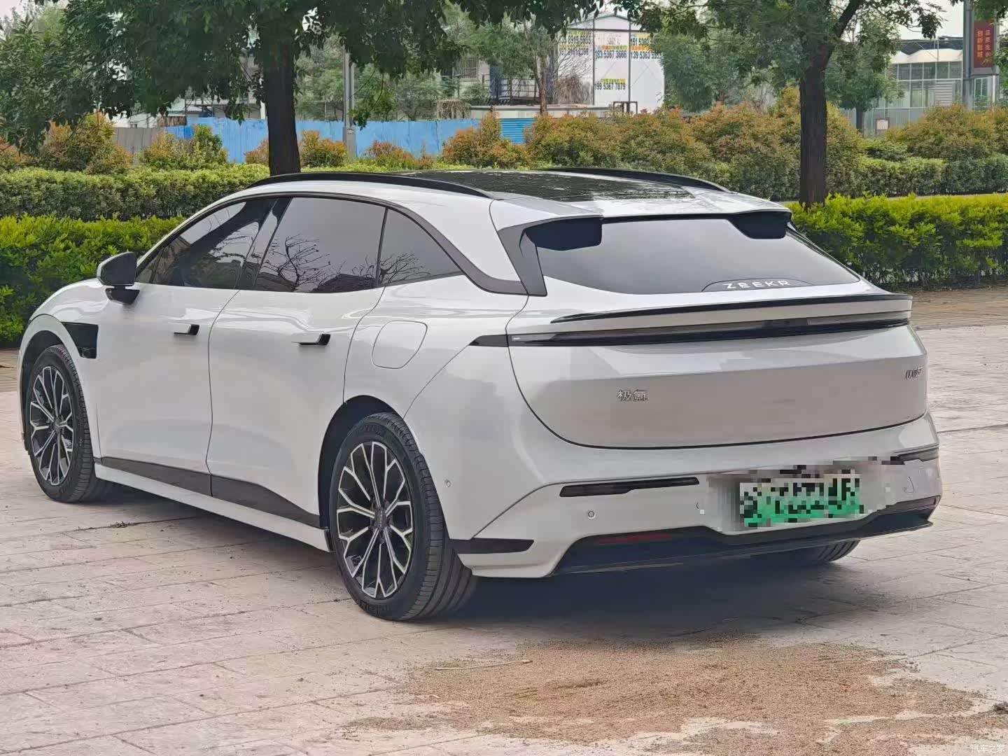 Zeekr 007, 2025 7