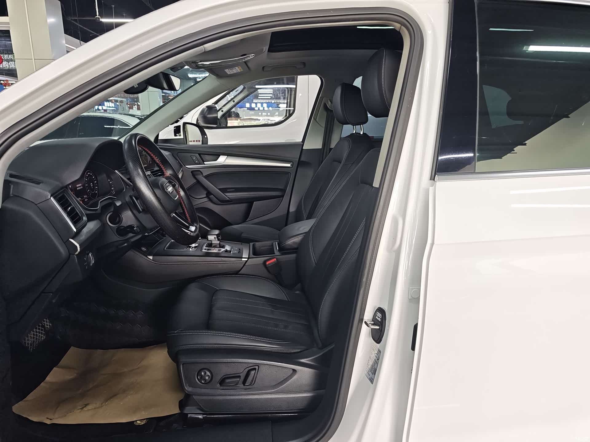 Audi Q5L, 2020 7