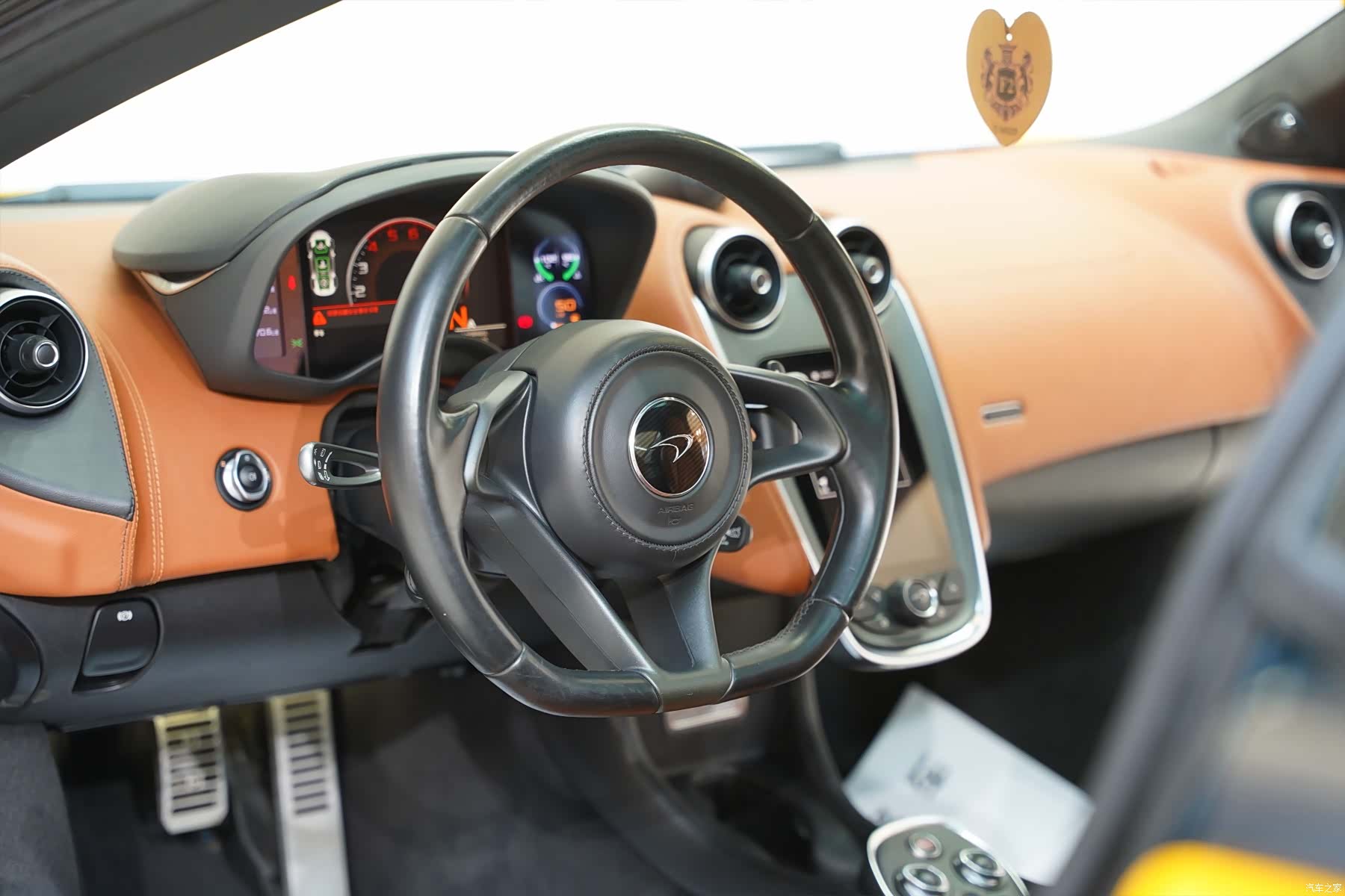 McLaren GT, 2018 14