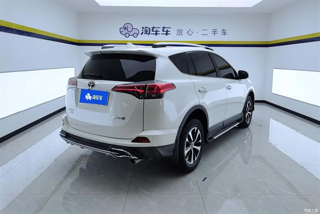 Toyota RAV4, 2018 3