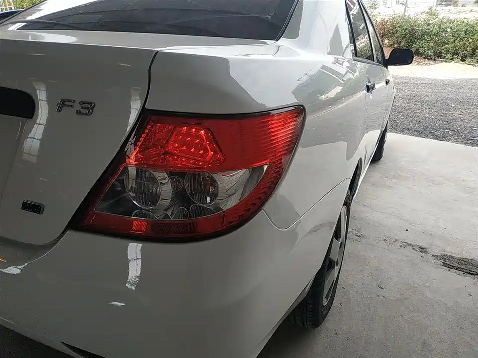 BYD F3