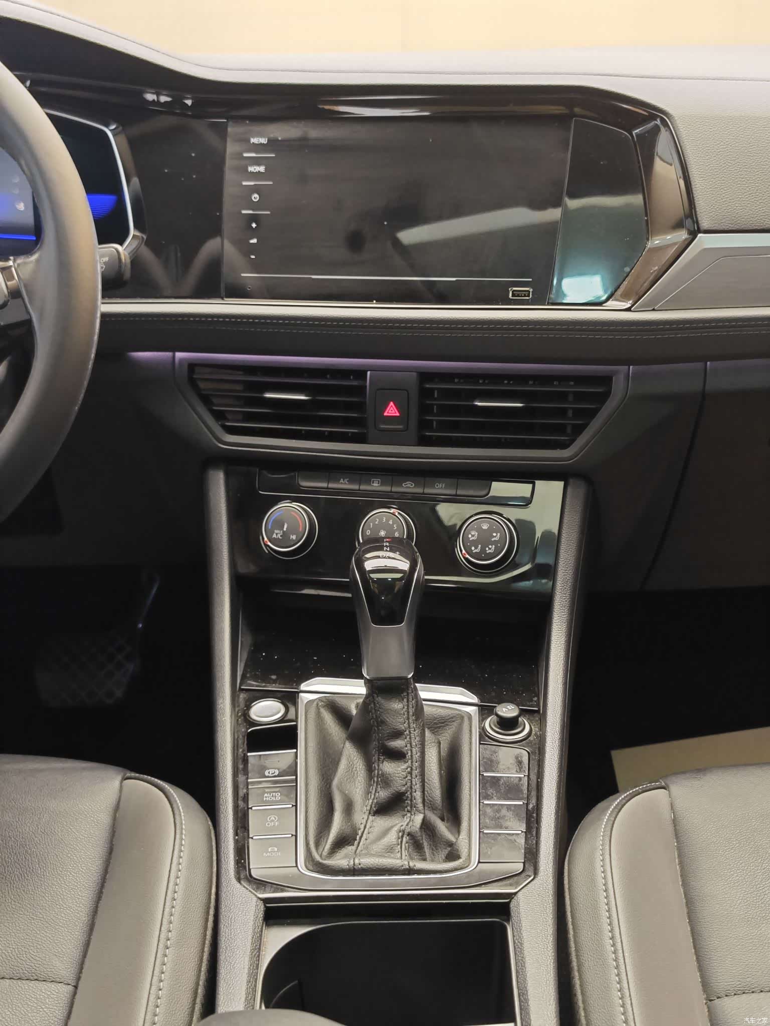 Volkswagen Sagitar, 2022 19