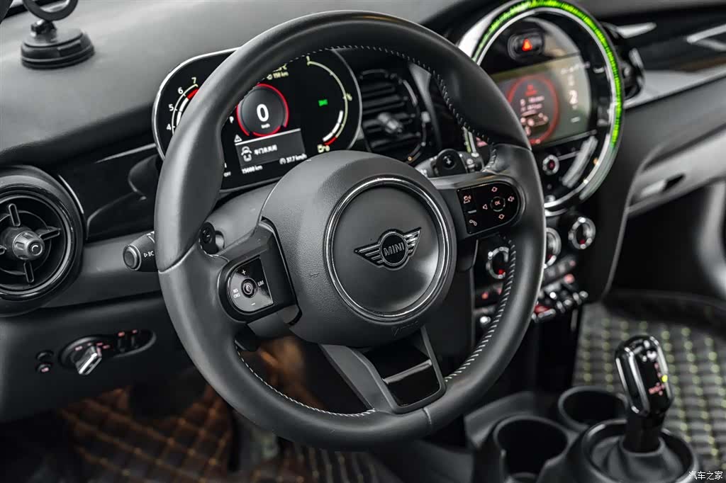 Mini Cooper, 2024 17