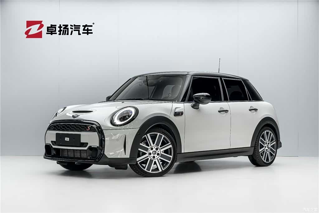 Mini Cooper, 2024 1
