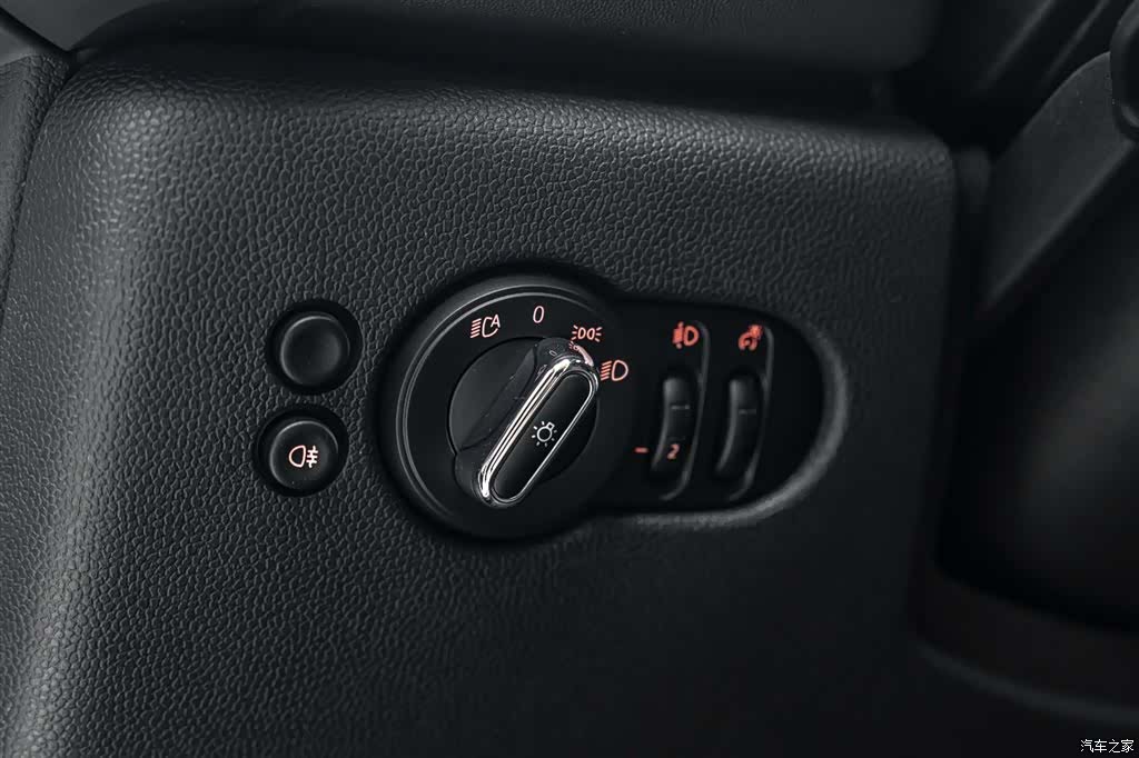 Mini Cooper, 2024 14