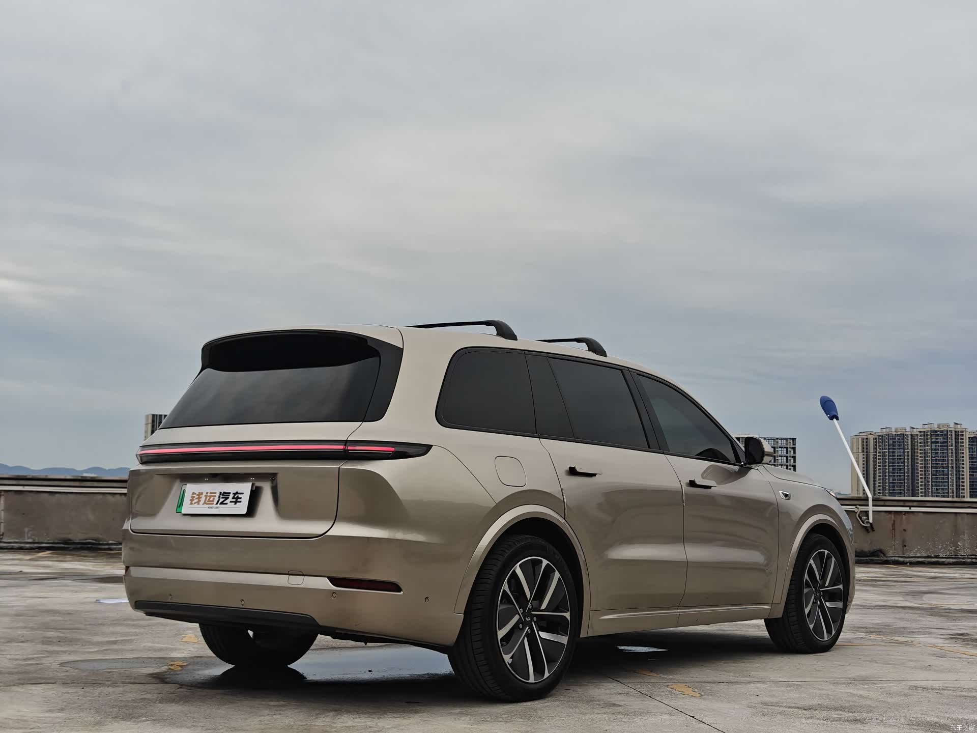 Li Auto L9, 2023 24