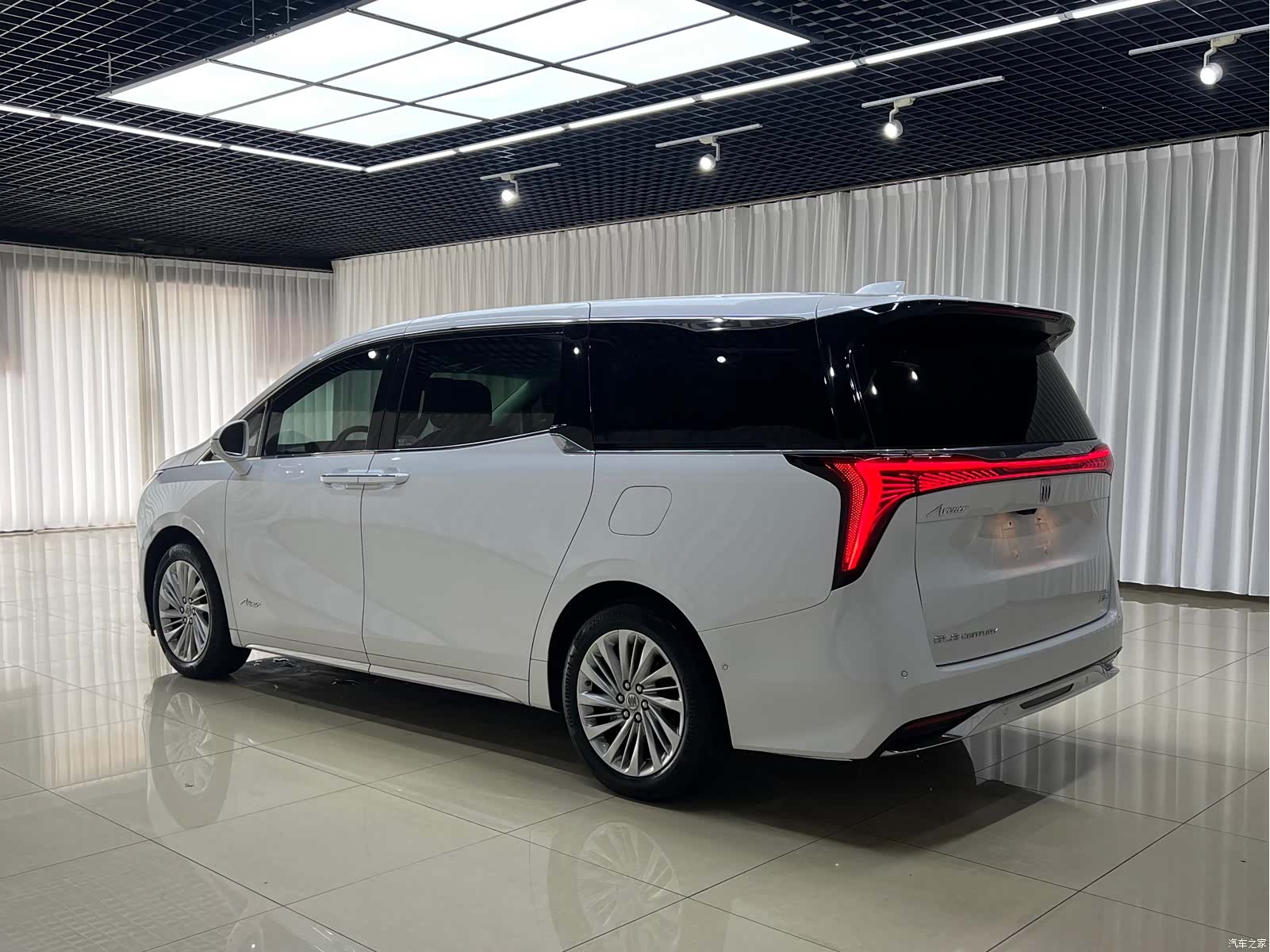 Buick Century, 2023 4