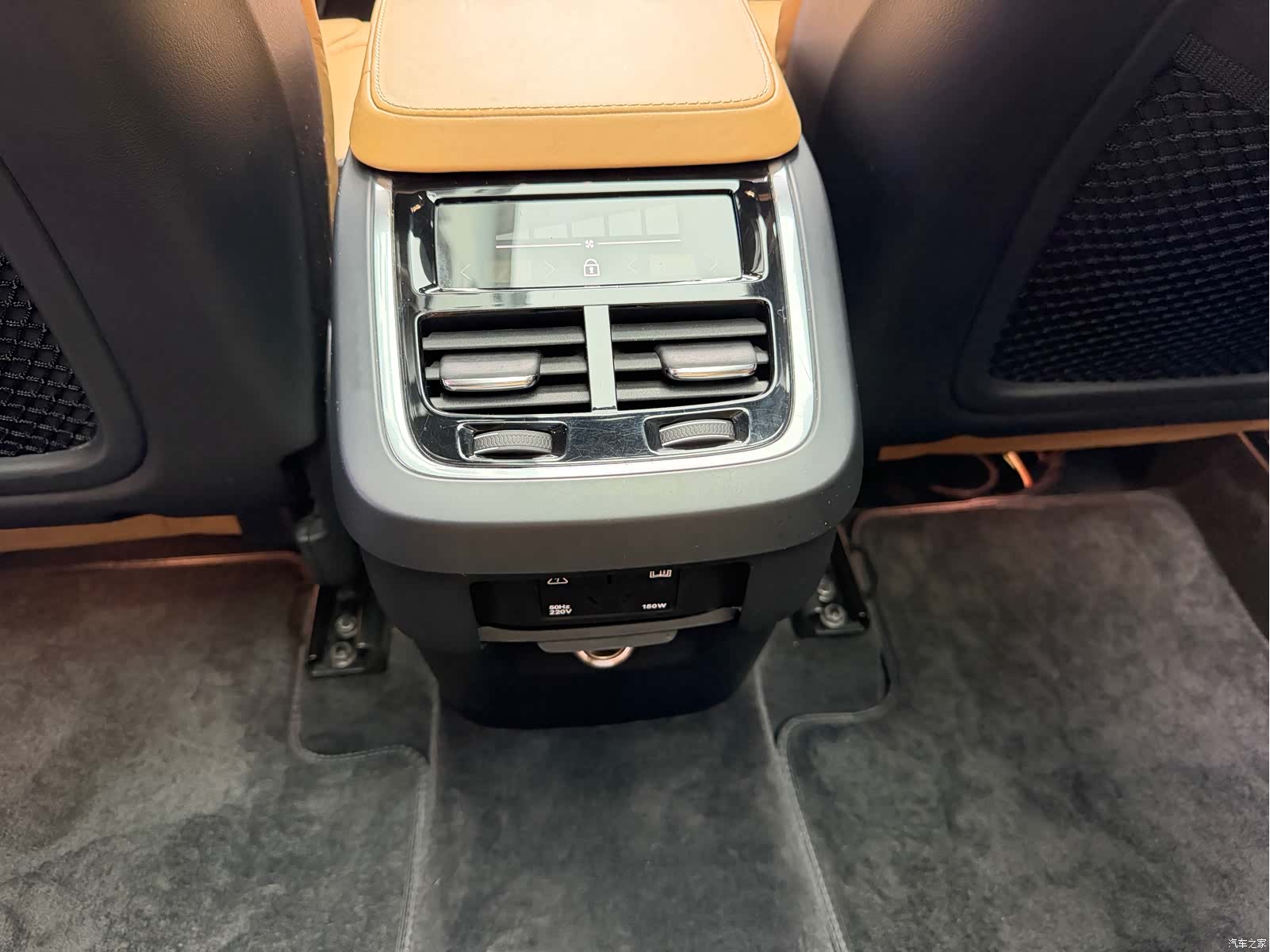 Volvo XC90, 2018 9