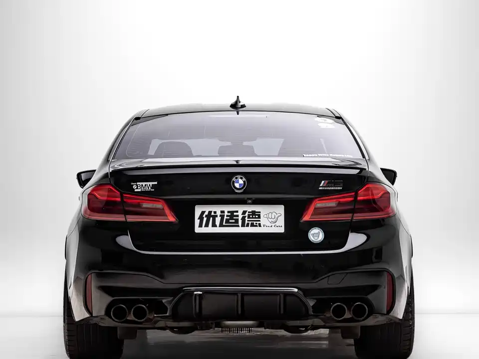 BMW M5