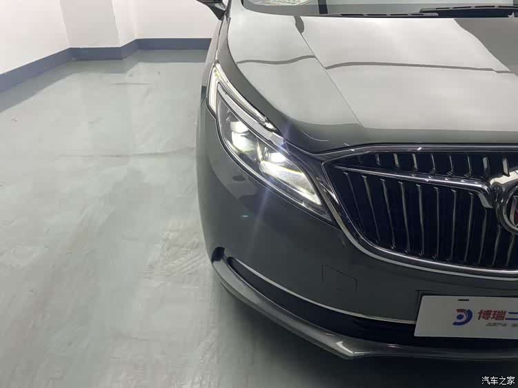 Buick GL8, 2017 20