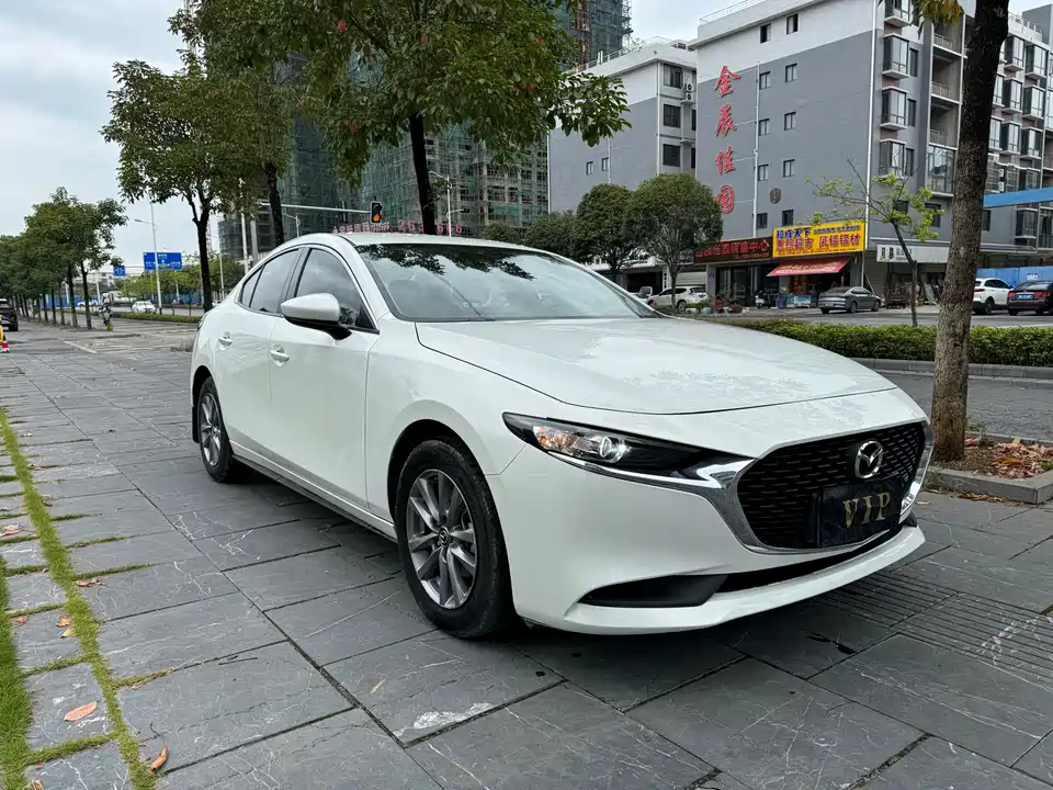 Mazda 3 Angkesaila