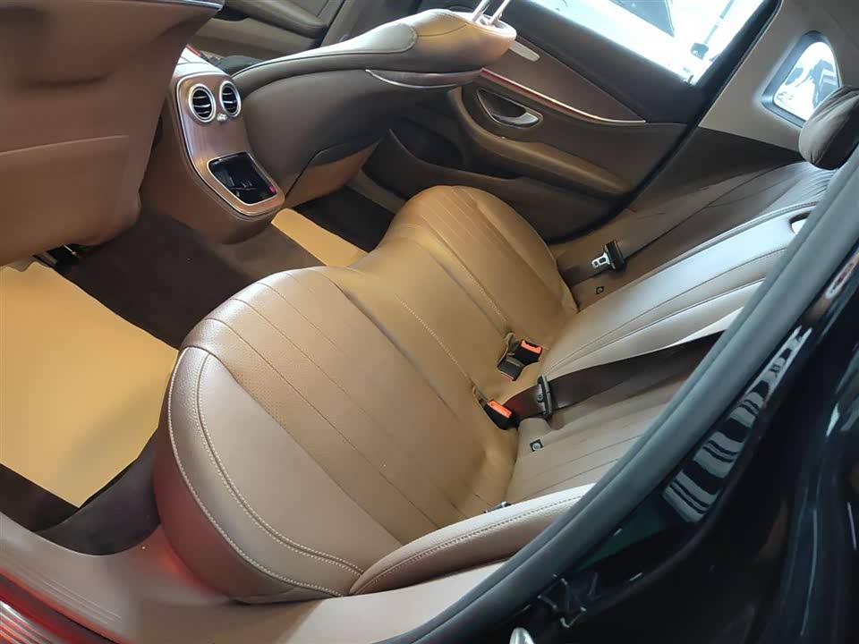 Mercedes-Benz E-class Mercedes-Benz E-class
