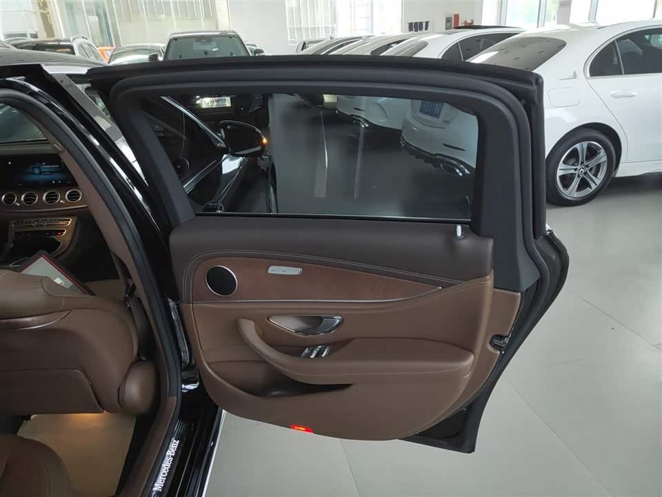 Mercedes-Benz E-class Mercedes-Benz E-class