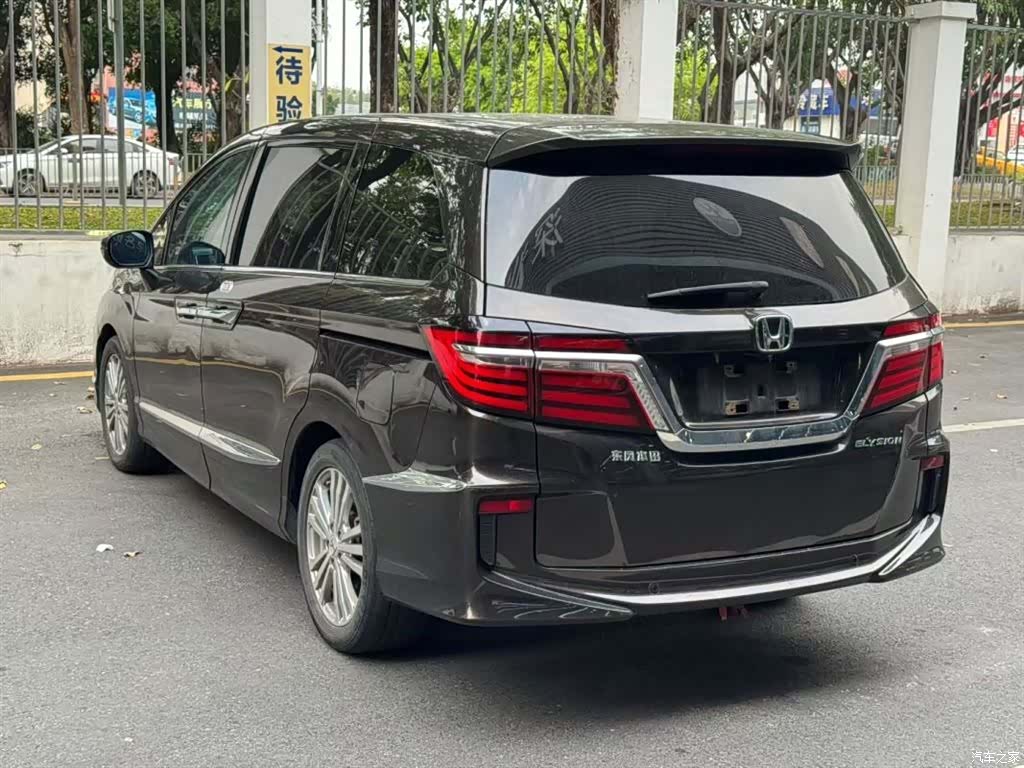 Honda Elysion, 2018 4