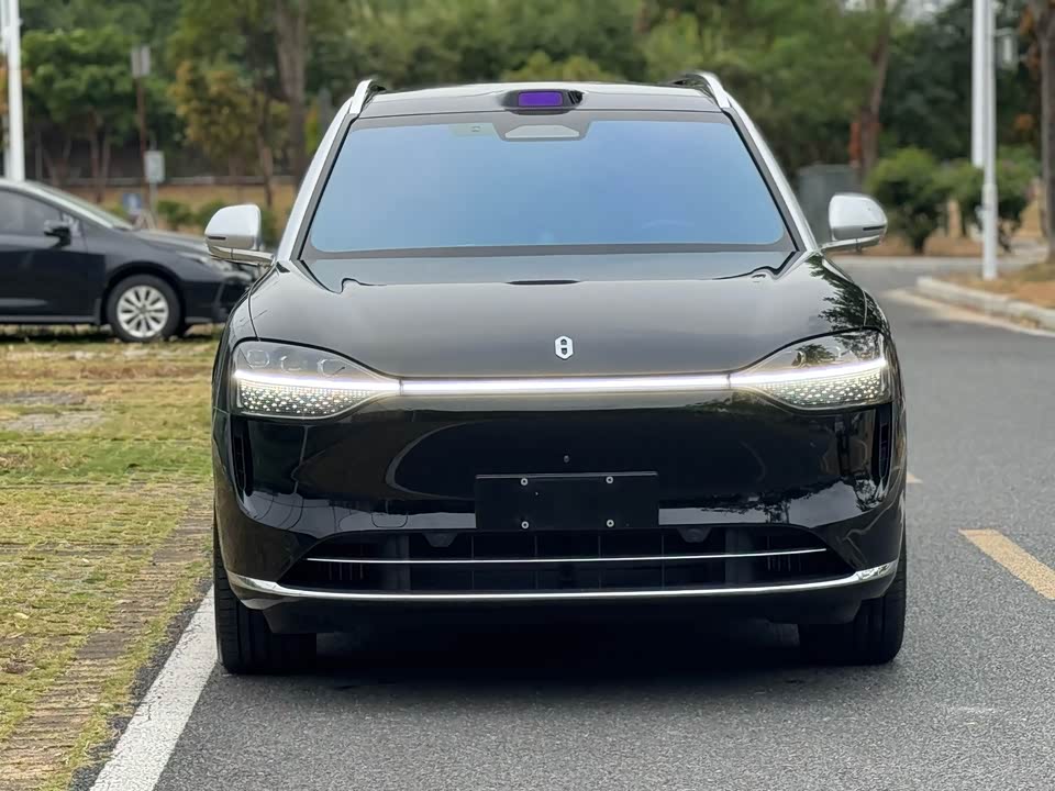 AITO Ask the world M9