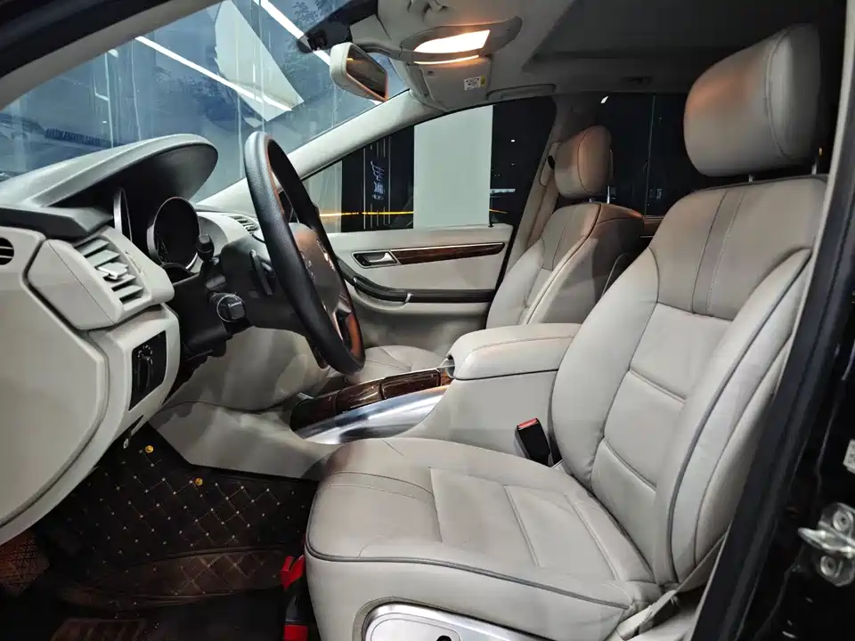 Mercedes-Benz R-class