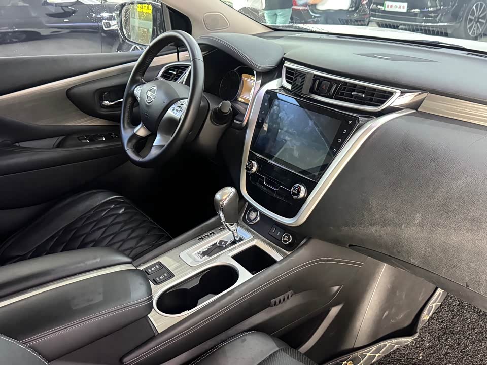 Nissan Loulan Nissan Loulan