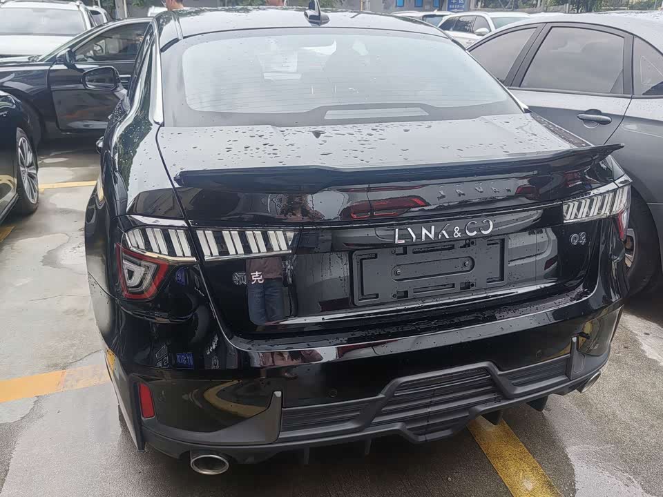 Lynk & Co 03 Lynk & Co 03