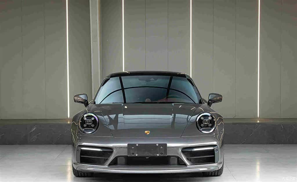 Porsche 911, 2023 4