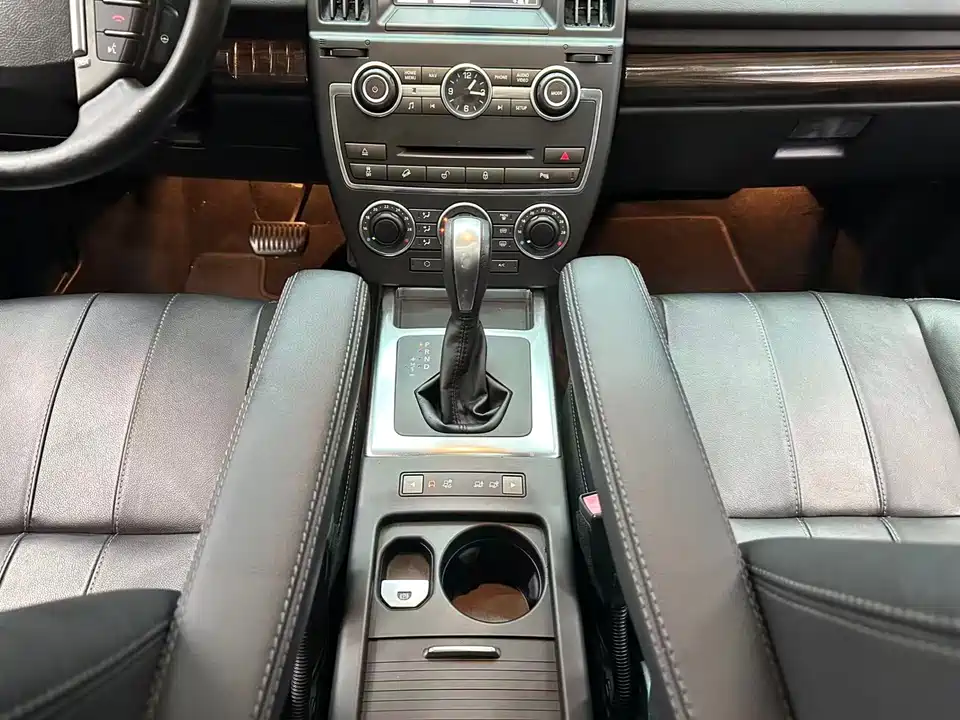 Land Rover Freelander 2