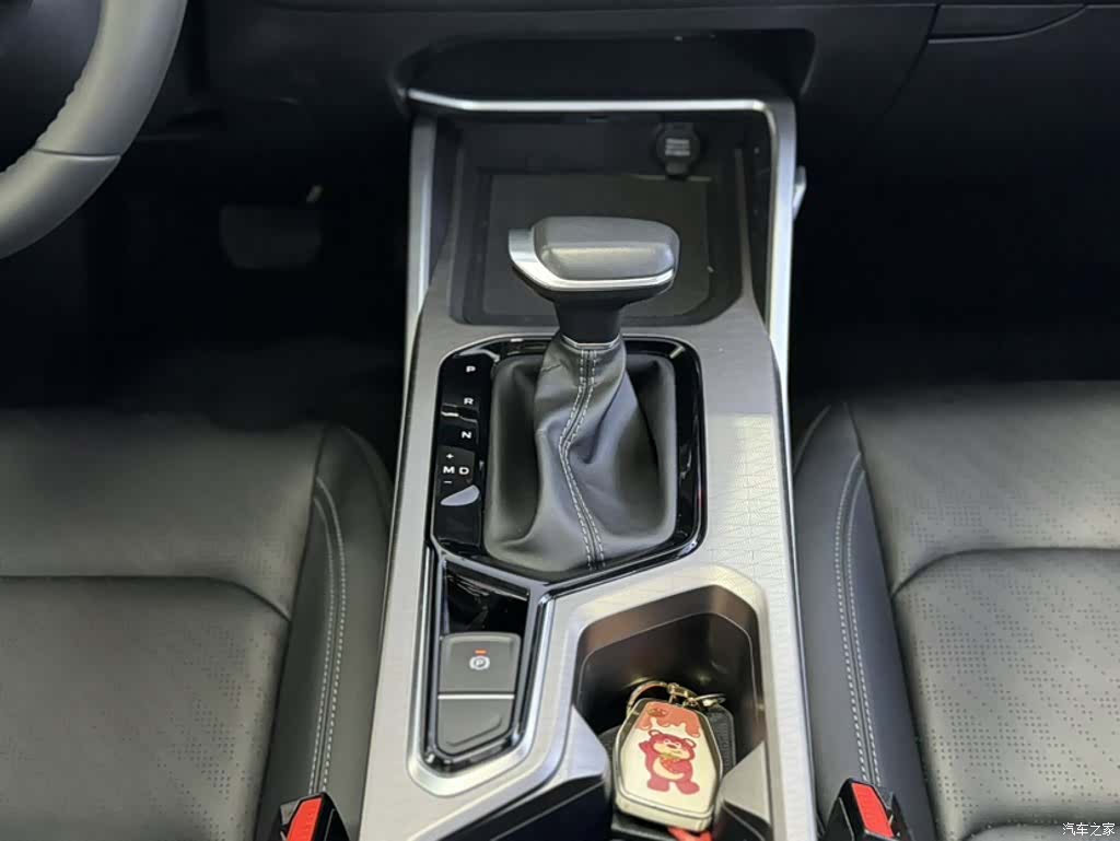 Geely Emgrand, 2022 6