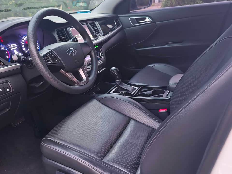 Hyundai Name picture