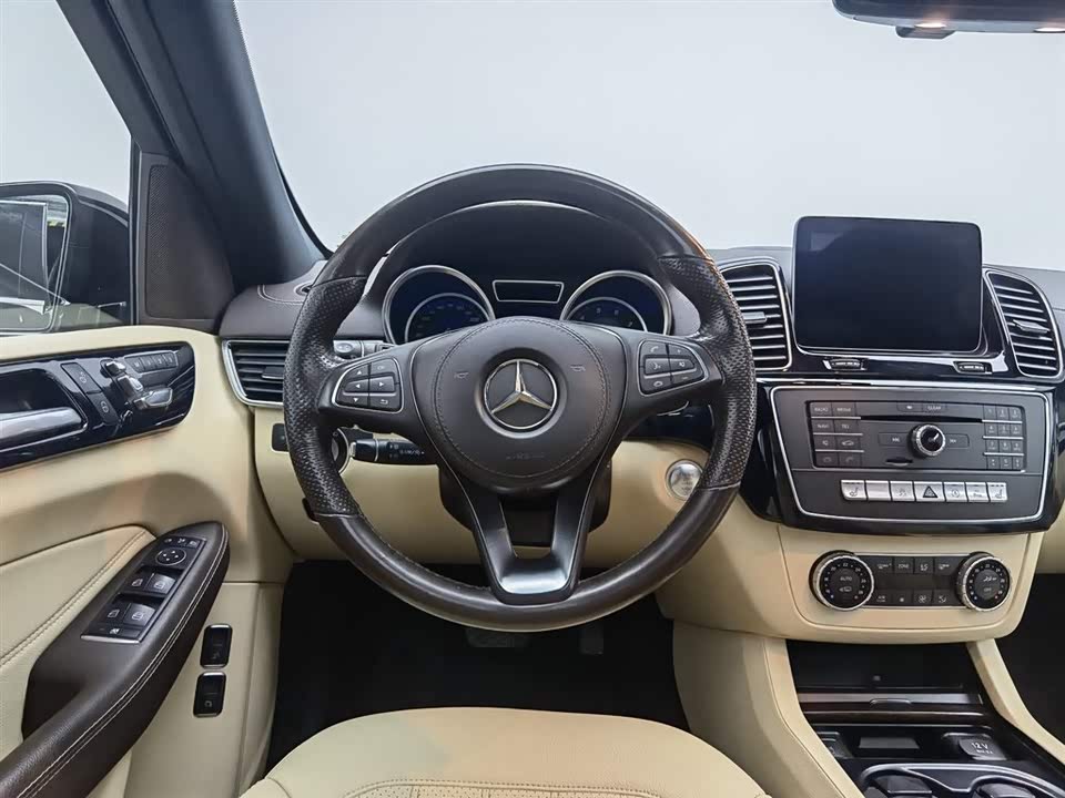 Mercedes-Benz GLS