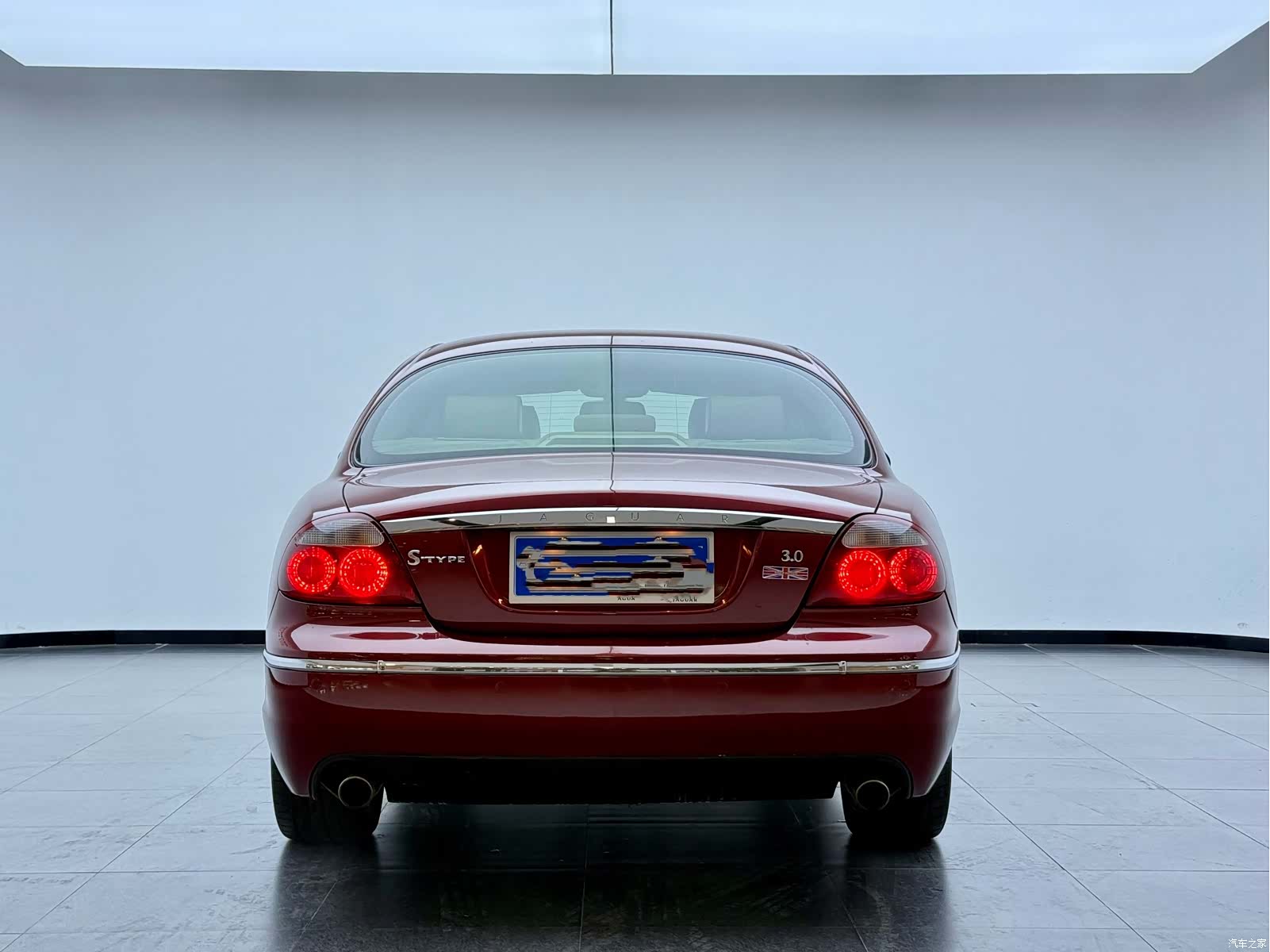 Jaguar S-TYPE, 2006 4