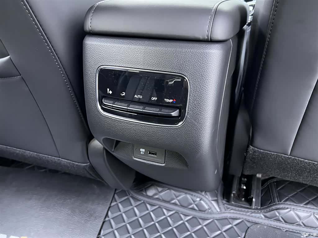 Trumpchi M6, 2025 27
