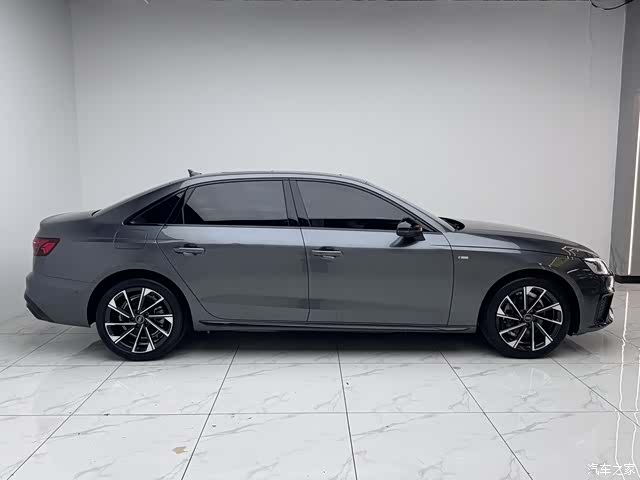 Audi A4L, 2022 18