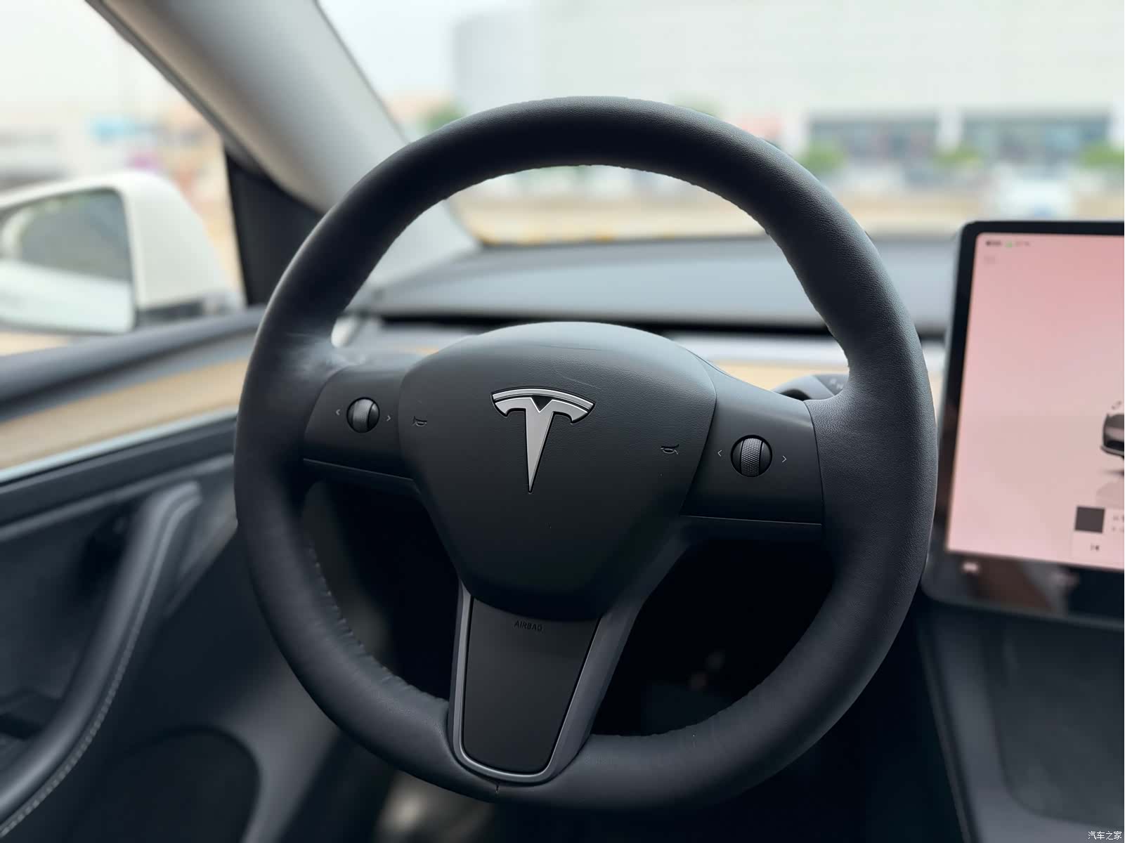 Tesla Model Y, 2022 15