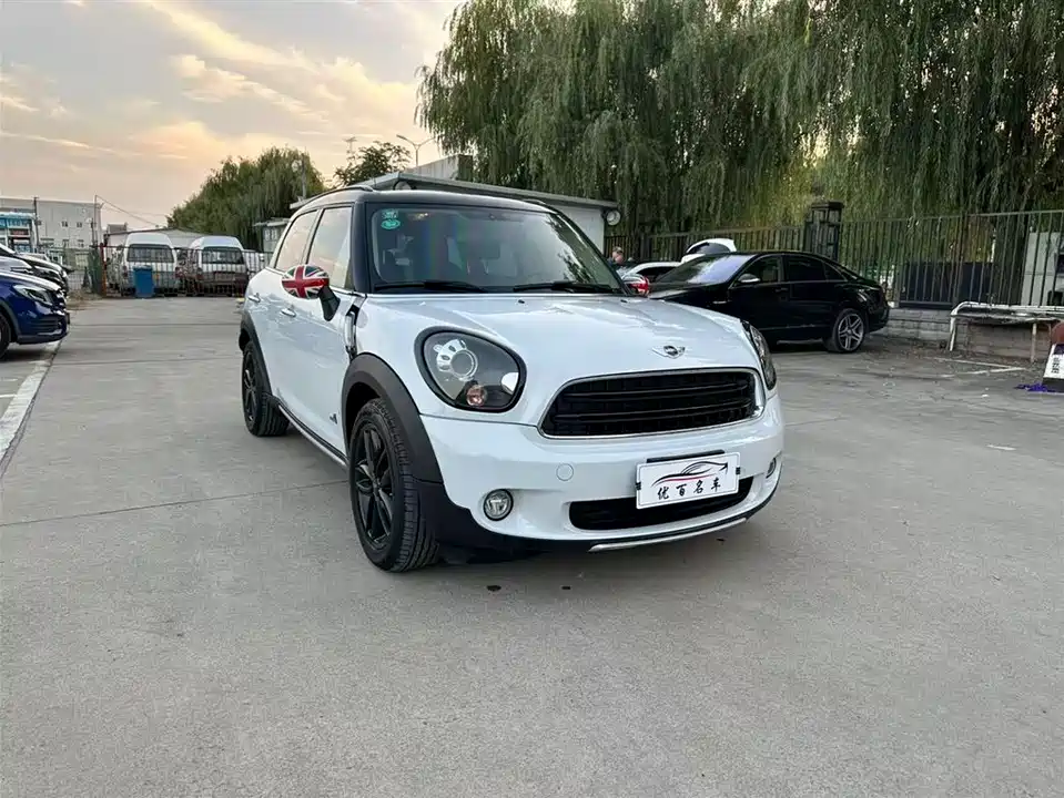 MINI COUNTRYMAN