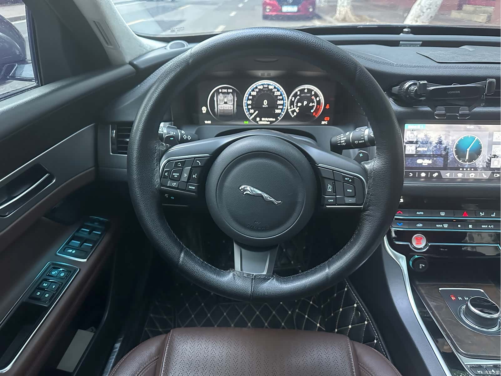 Land Rover XFL, 2017 13