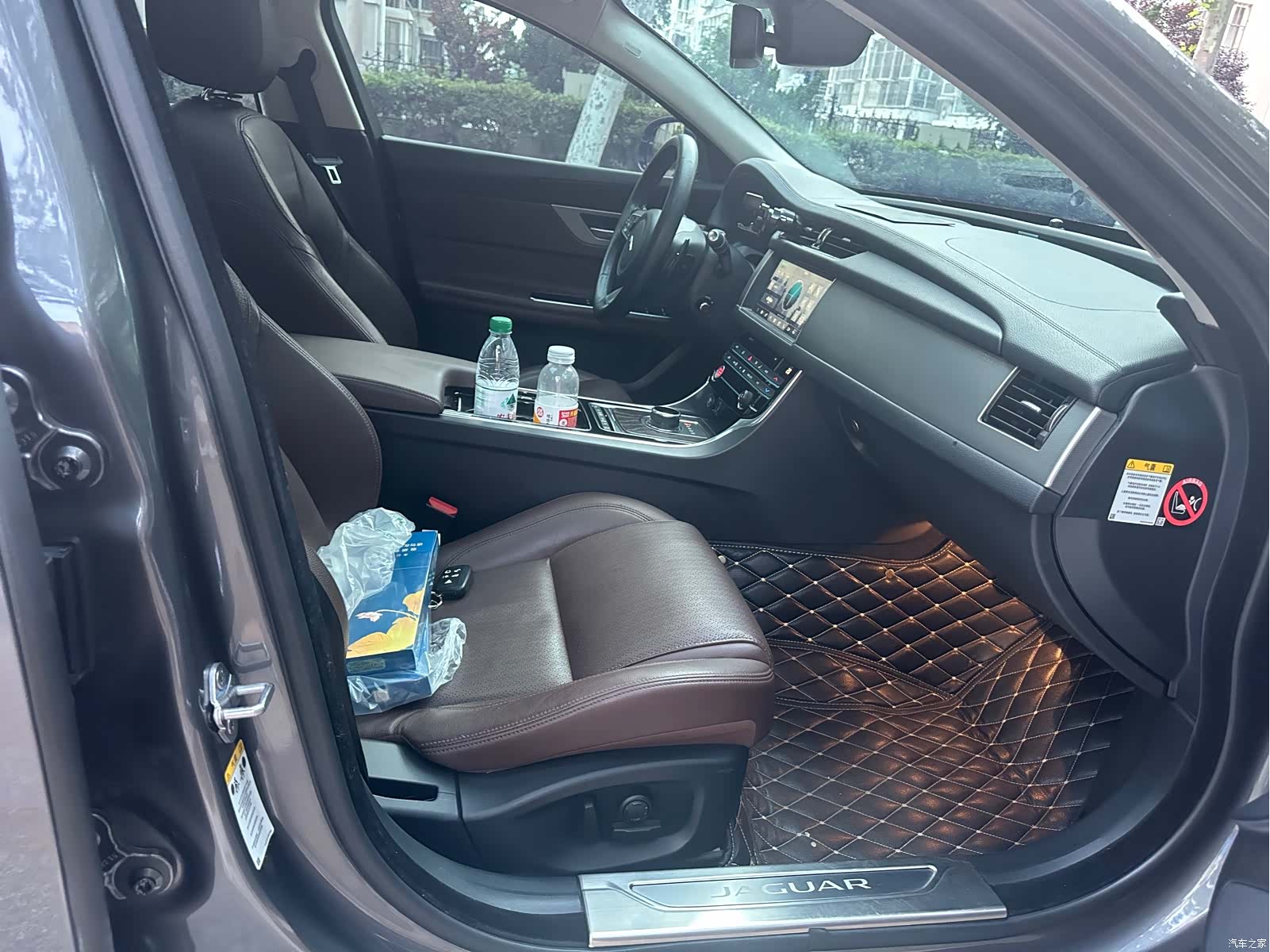 Land Rover XFL, 2017 9