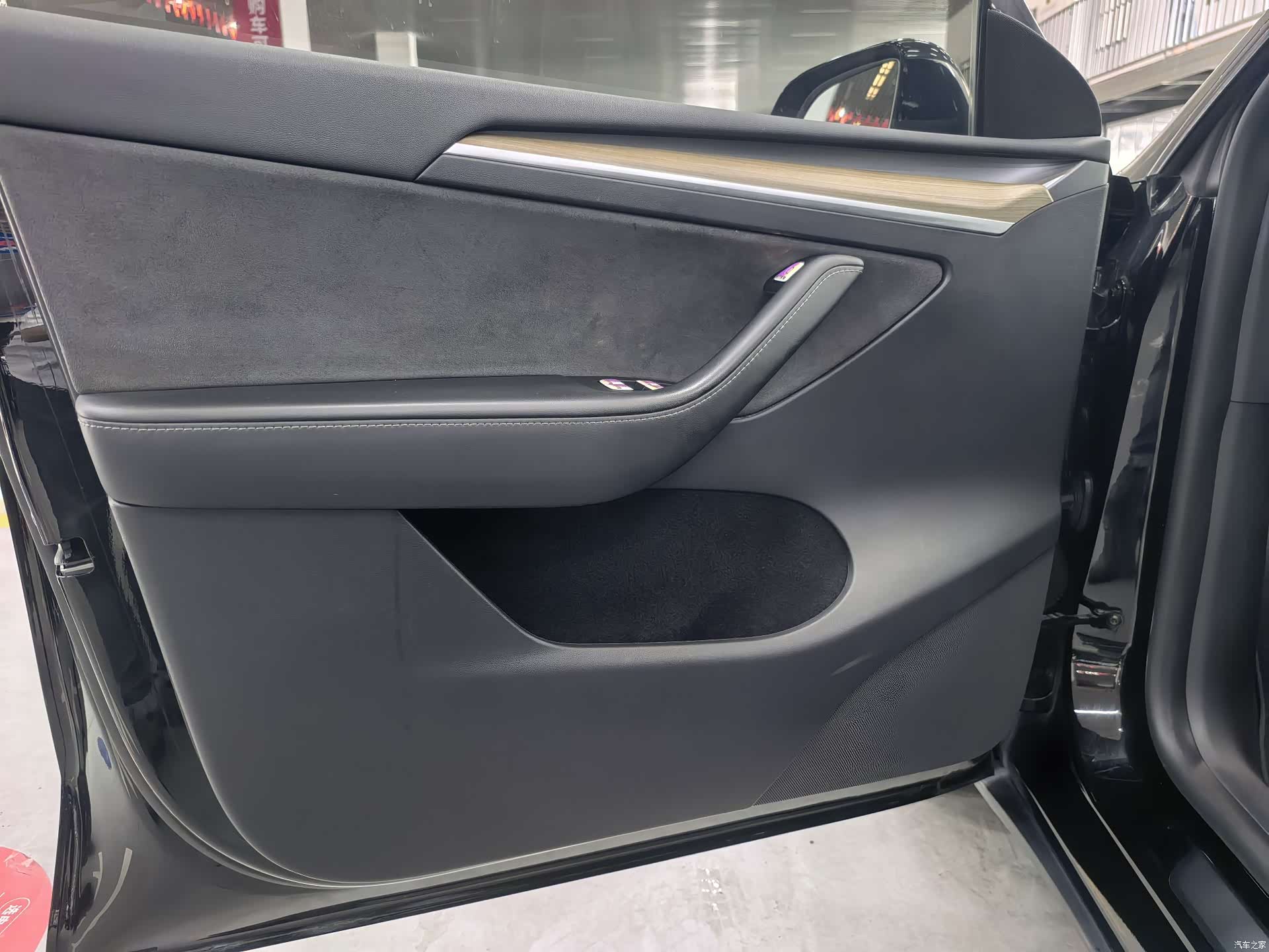 Tesla Model Y, 2023 6