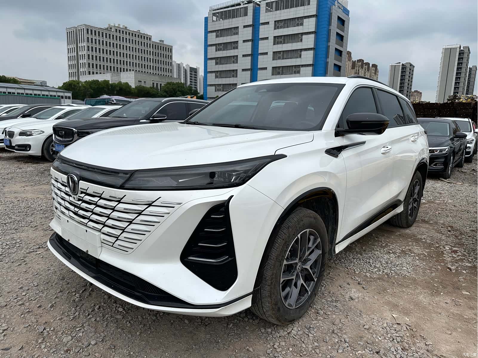 Changan CS75
