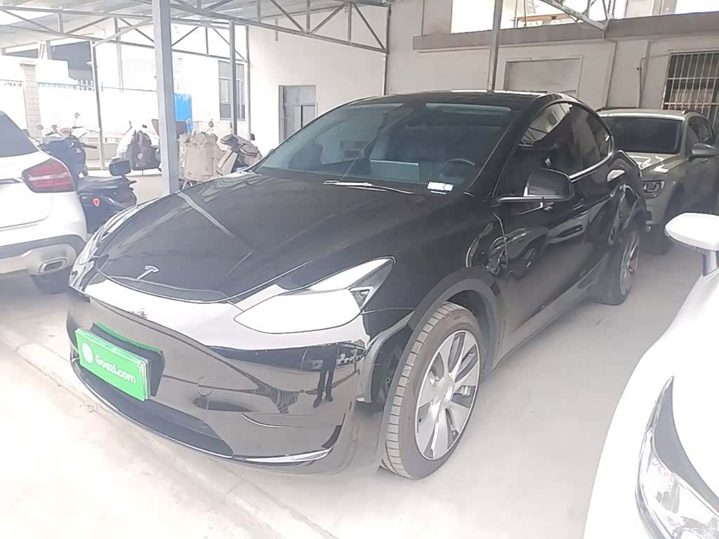 Tesla Model Y, 2022 1