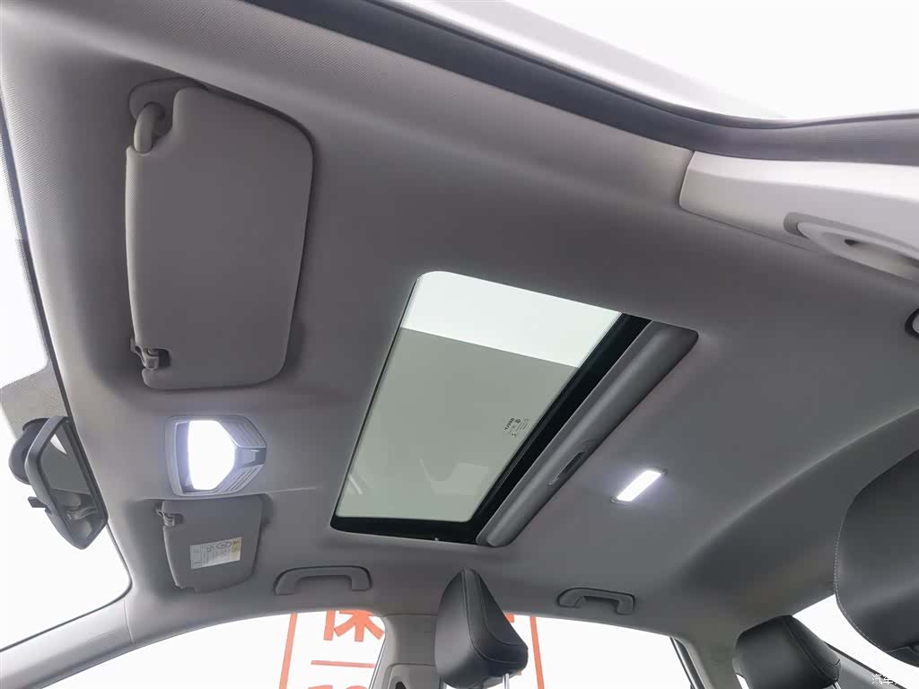 Geely Emgrand, 2022 14