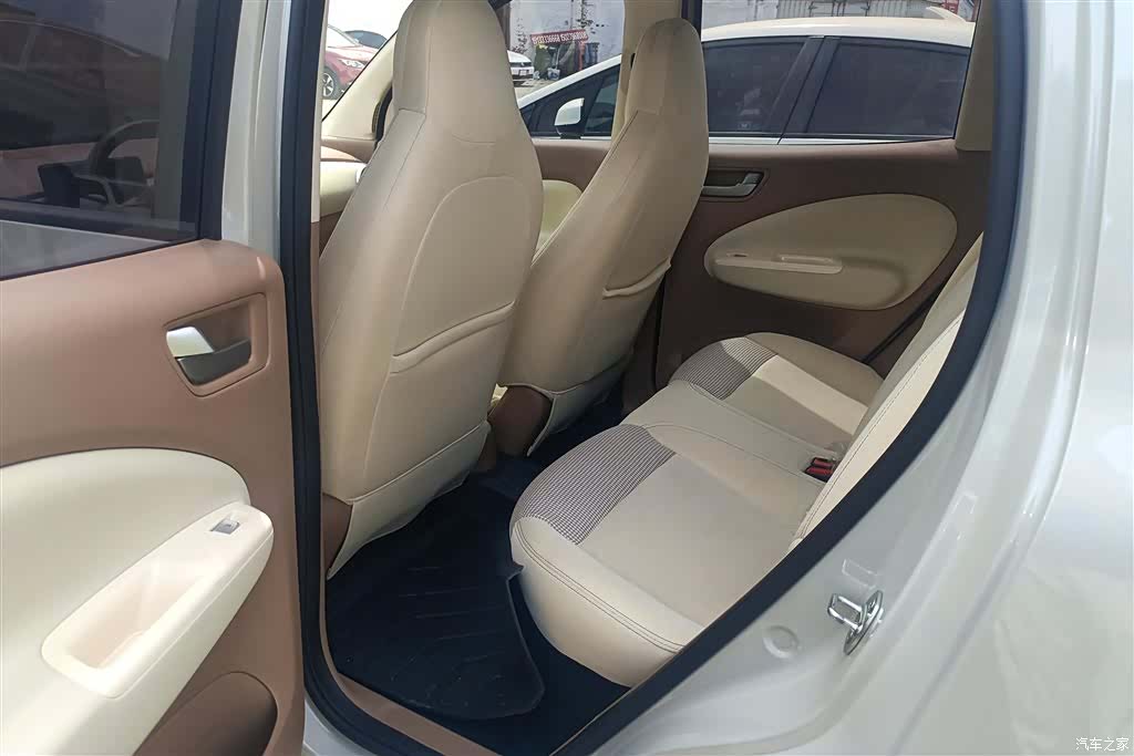 Wuling MINIEV, 2025 11