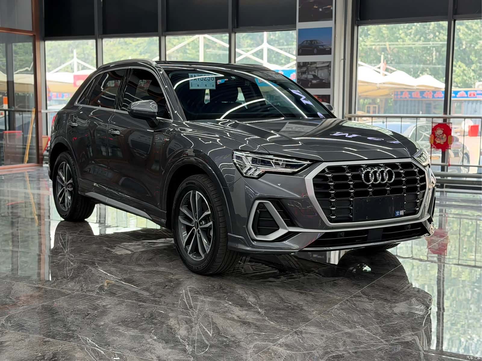 Audi Q3, 2022 3