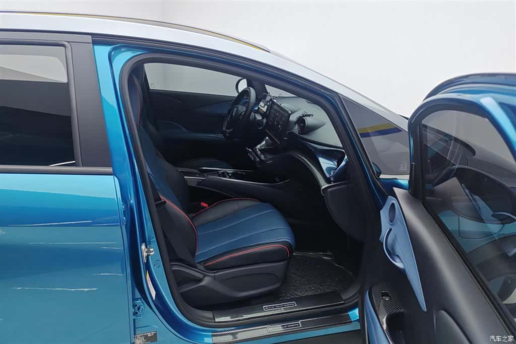 BYD Dolphin, 2022 8