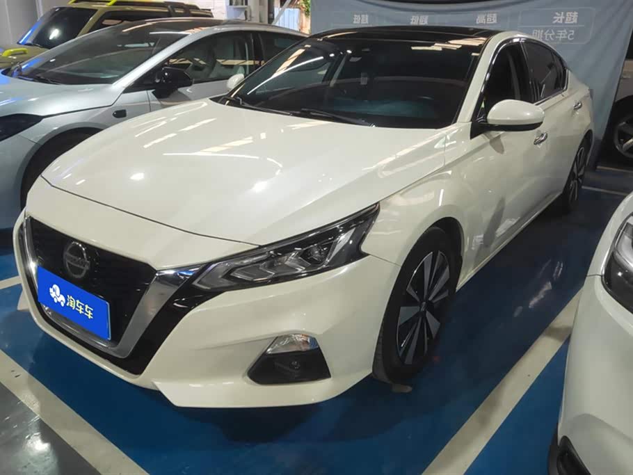 Nissan Teana