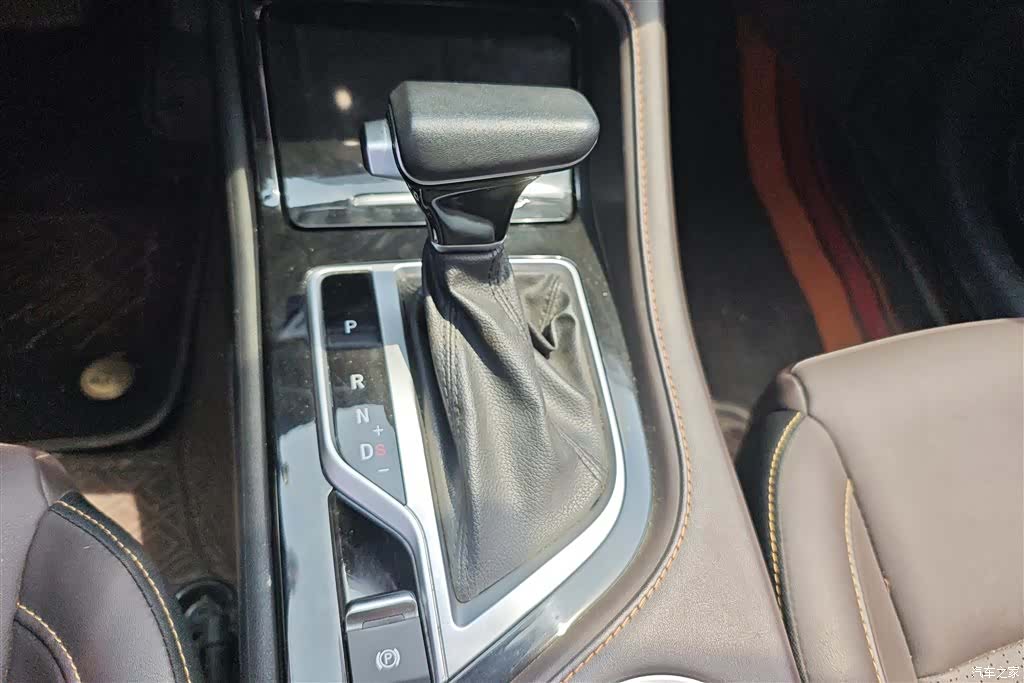 Changan CS35, 2019 16