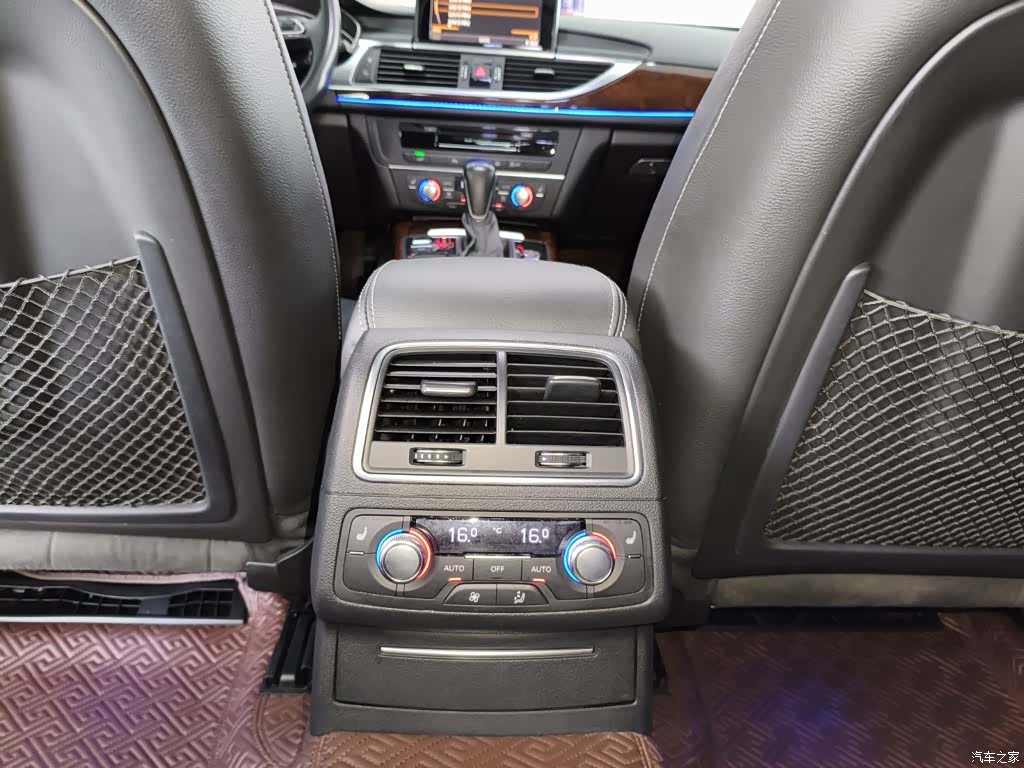 Audi e-tron, 2019 15