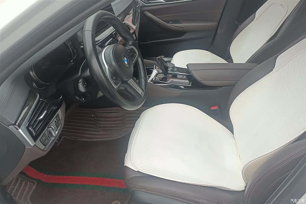 BMW 5 Series, 2018 9
